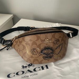 Coach belt bag with Chelsea animation